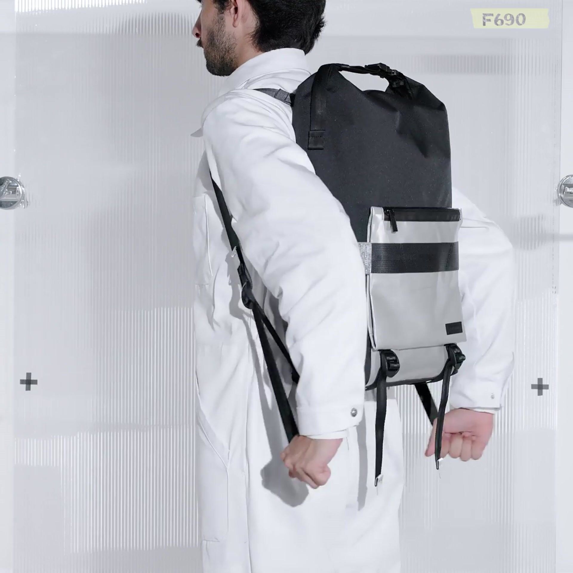 F690 COSTON | 150000 | FREITAG