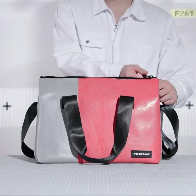 FREITAG　F45 LOIS ホワイト×ボルドーレッド　美品 Freitag F45 Lois Sports Bag in Red for Men | Lyst