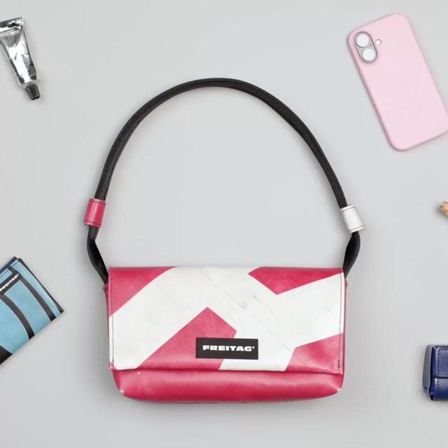 F171 LAURA | 240301 | FREITAG