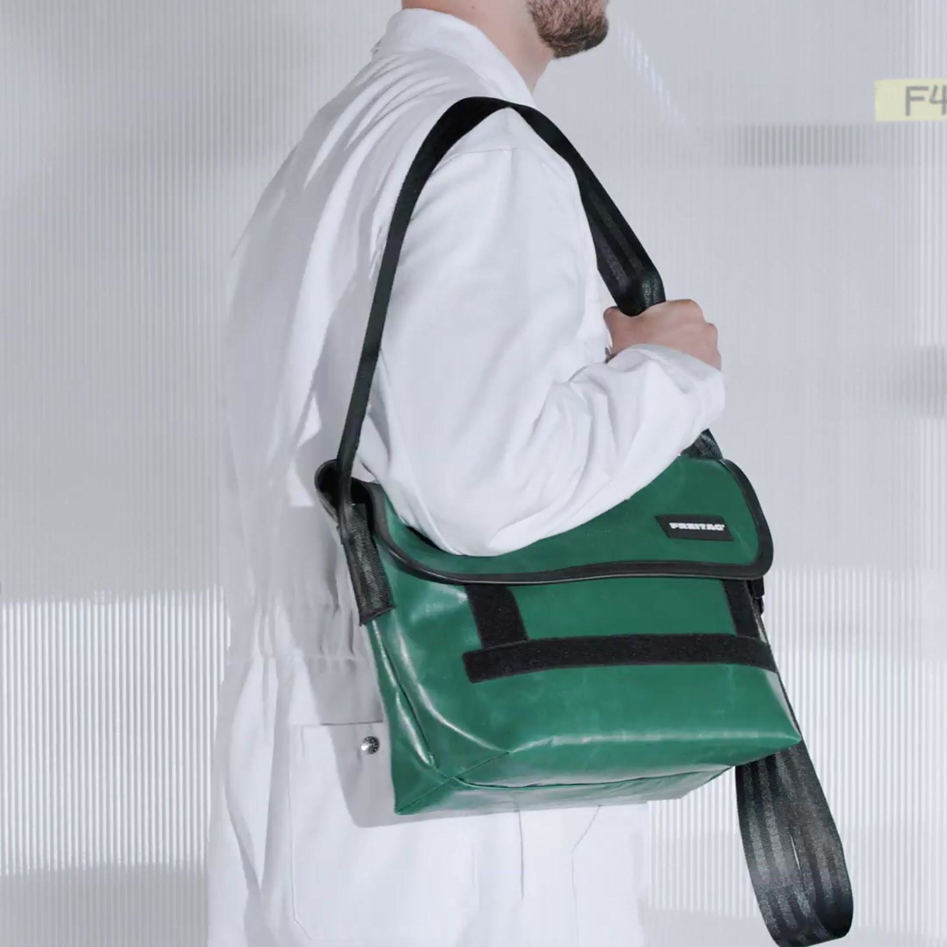 F42 SURFSIDE 6 | 236369 | FREITAG